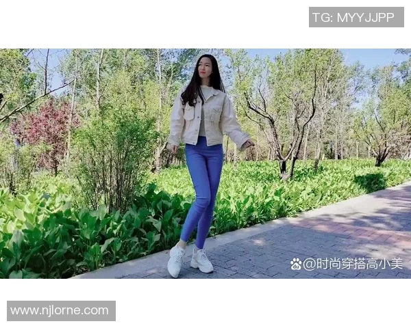 球袜的选择与搭配技巧如何提升运动表现与日常穿搭的舒适感 球袜的选择与搭配技巧如何提升运动表现与日常穿搭的舒适感