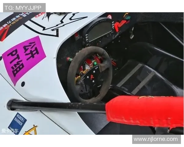 西安排球队与重庆排球队耐力对决的赛后分析与总结